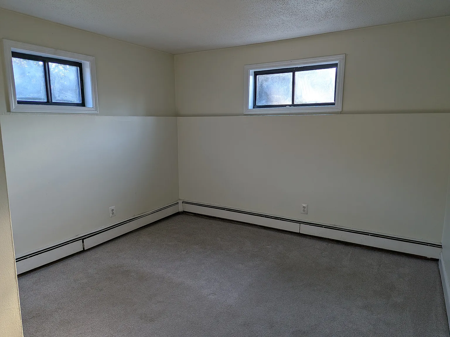 108 E Main St — Photo 4