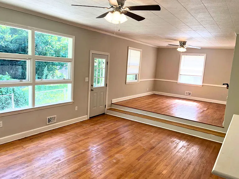 2742 Forest Ridge Dr — Photo 24