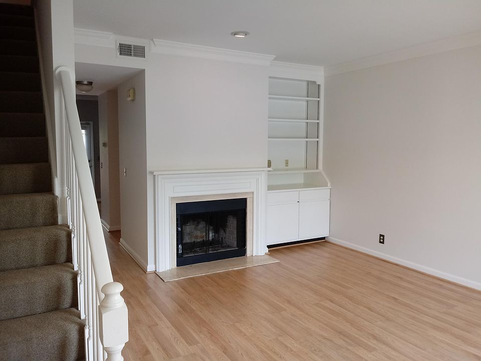 1st image of 2112 Blair Blvd APT 3