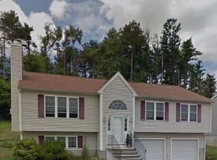 35 Cheyenne Rd, Worcester, MA 01606