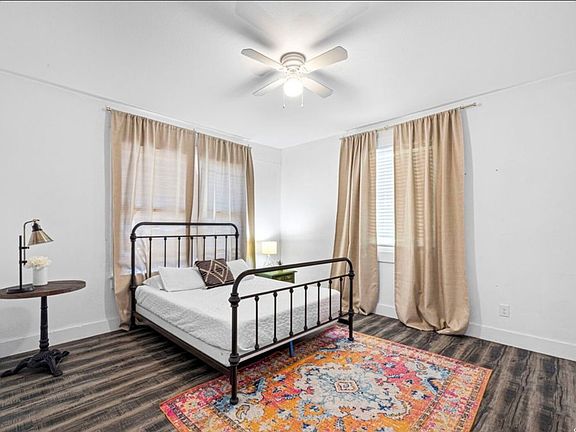 3rd image of 402 E Dewey Pl APT 202