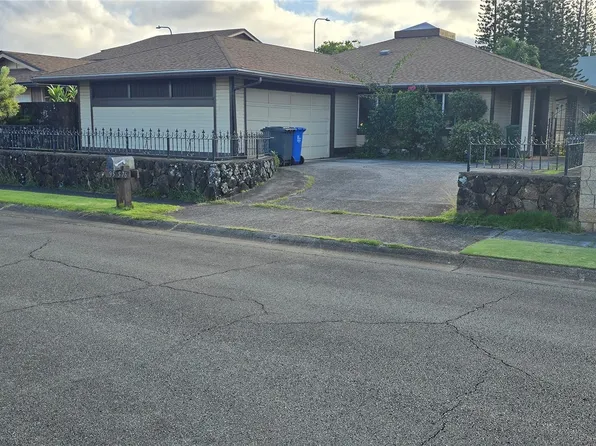 95-576 Leleiona St, Mililani, HI 96789