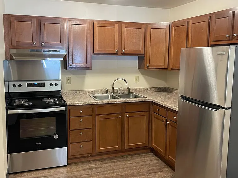 Stillwell Townhomes — Photo 2