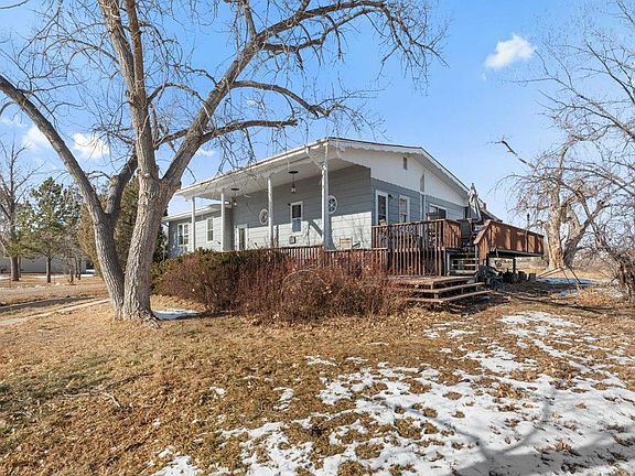 3rd image of 734 Victoria Dr