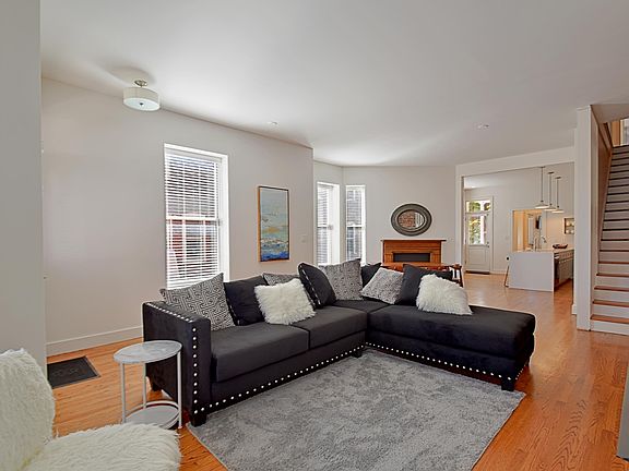 5th image of 507 N Central St