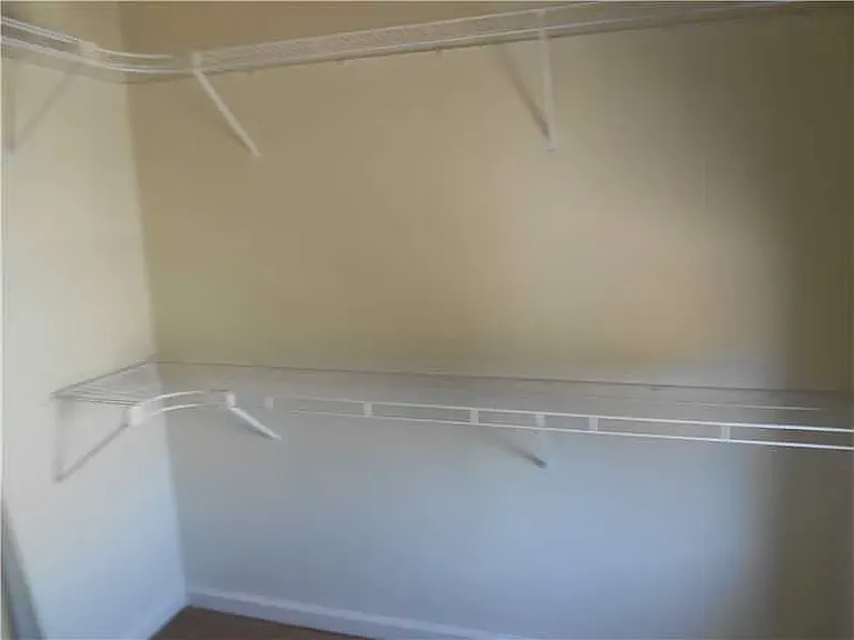 1026 Bingham St — Photo 17