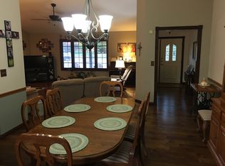 28 Barrett Ct, Swansea, IL 62226