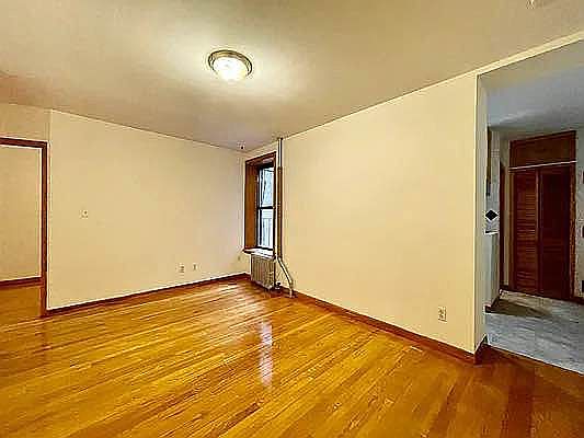 2nd image of 106 Mulberry St APT 3