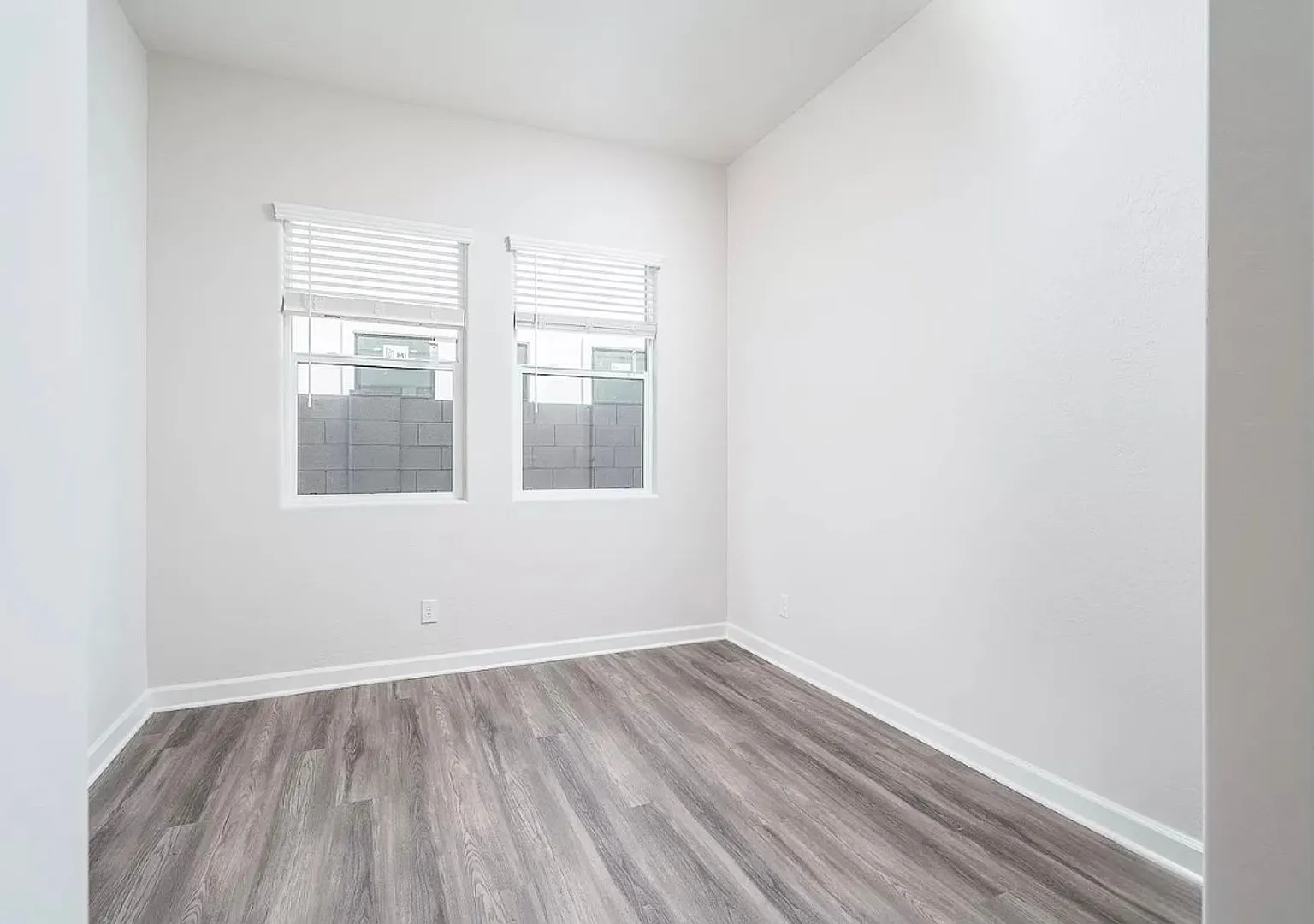 Stunning 4 Bedroom/3 Bath Single Level Home In Estrella Mountain Ranch Community! Newly Built Home! — Photo 3