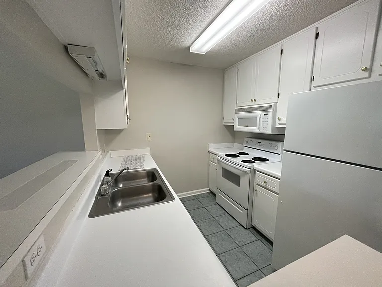 112 Candle Brook Dr — Photo 5