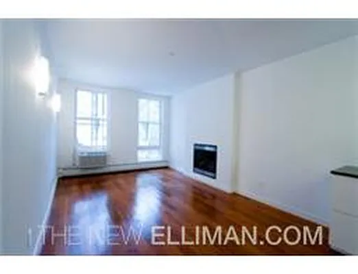 Rented by Douglas Elliman | media 19
