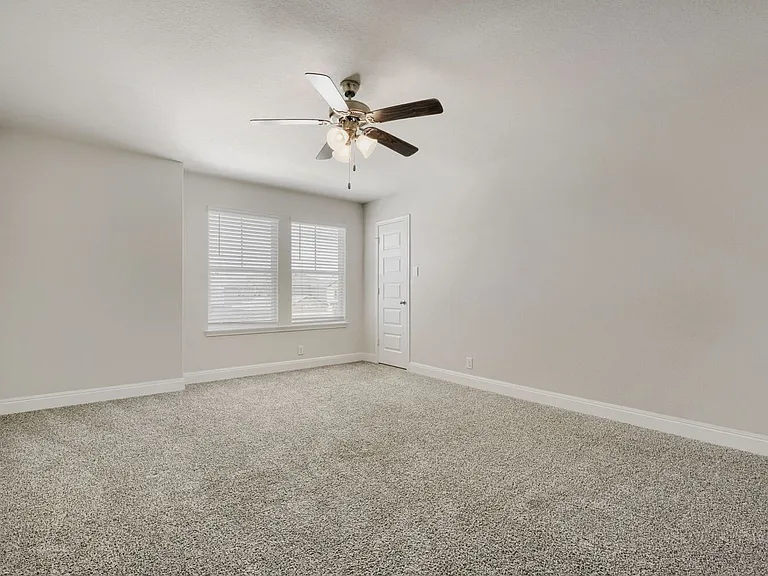 810 Town Creek Way — Photo 10
