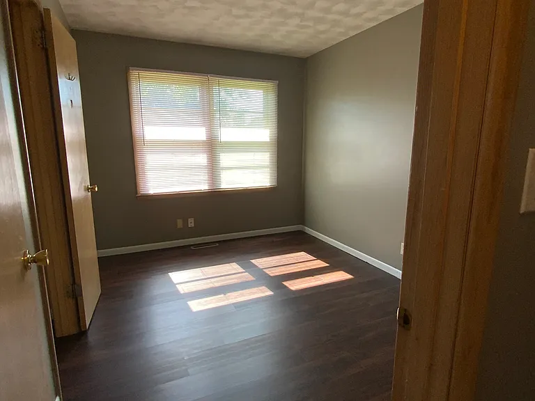 1938 Lewis Ave — Photo 12