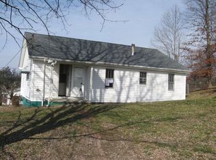 105 Fitzpatrick St, Oak Hill, WV 25901