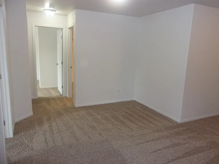 3134 8th St NE — Photo 40