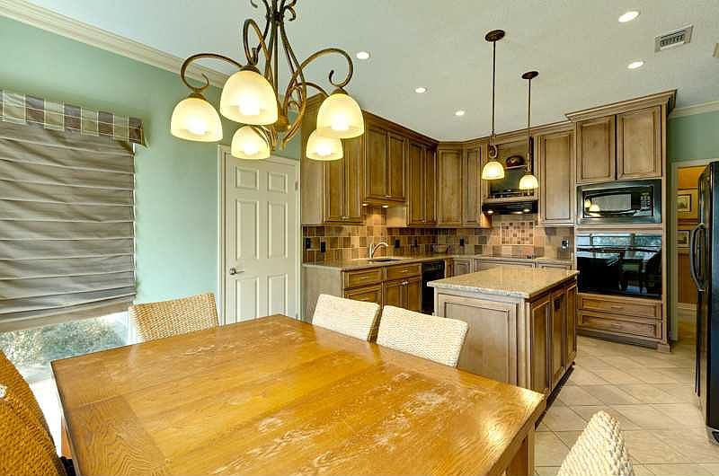 2nd image of 2369 Park Place Dr