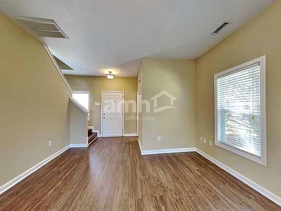 3rd image of 32 Hocutt Farm Dr