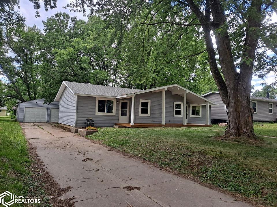 1st image of 805 1/2 W 10th Ave N