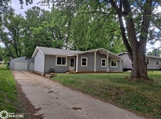 805 1/2 W 10th Ave N, Clear Lake, IA 50428