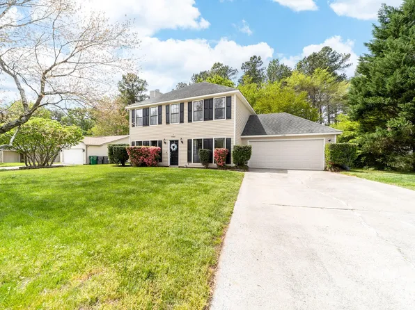 11001 Fox Mill Ln, Charlotte, NC 28277