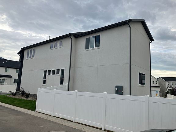 3rd image of 352 E Mistilake Ln #20