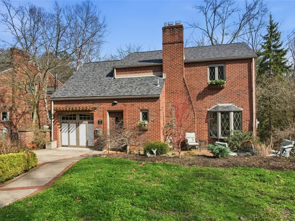 185 Inglewood Dr, Pittsburgh, PA 15228