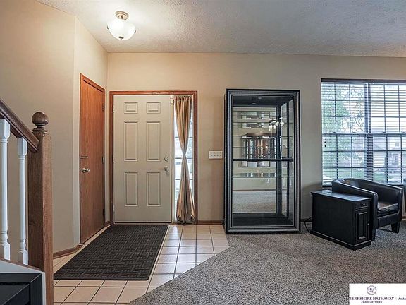 4th image of 16433 Sherwood Ave