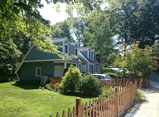 60 Hackensack Rd, Chestnut Hill, MA 02467
