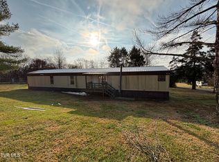 140 Midway Cir, Midway, TN 37809