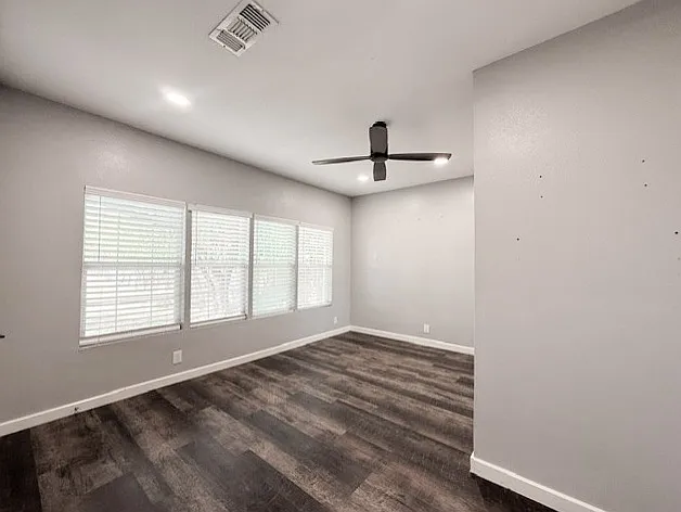 315 W Market St — Photo 14