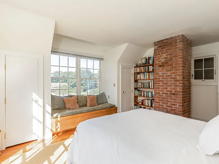 143 Millstone Rd — Photo 12