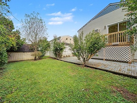 2nd image of 13 SPRUCE PLACE