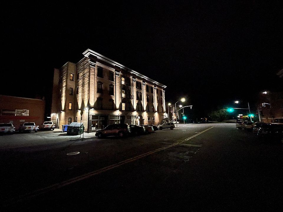 Building Photo 3