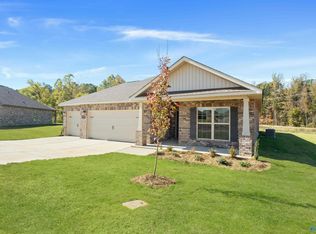 27300 McKenna Dr, Athens, AL 35613