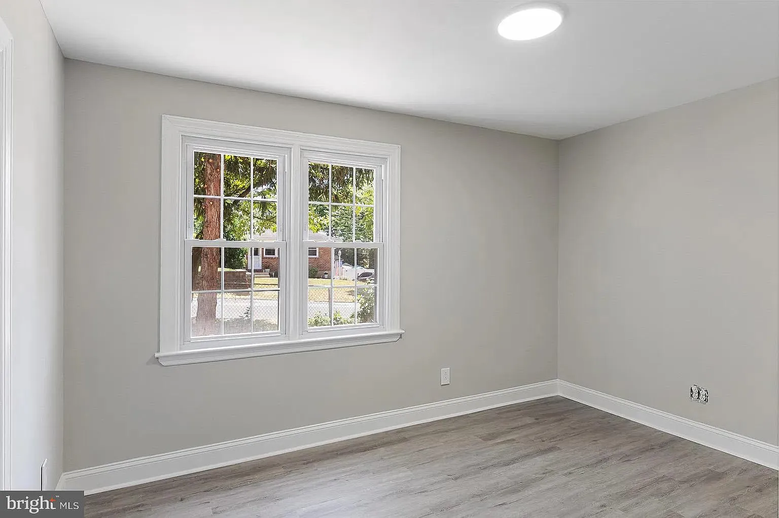 3 bed, 1080 sqft, $2,850 — Photo 4