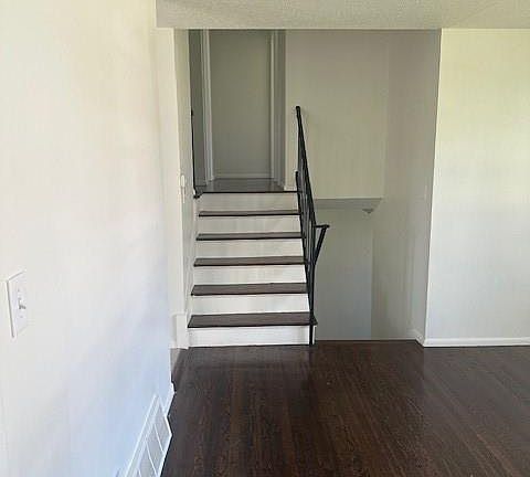 5th image of 8317 E 91st St