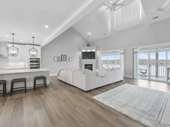 5450 Christopher Ln Unit 243, Osage Beach, MO 65065