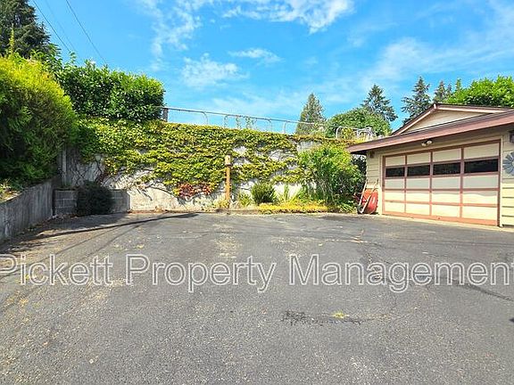 3rd image of 8671 Silverdale Way NW
