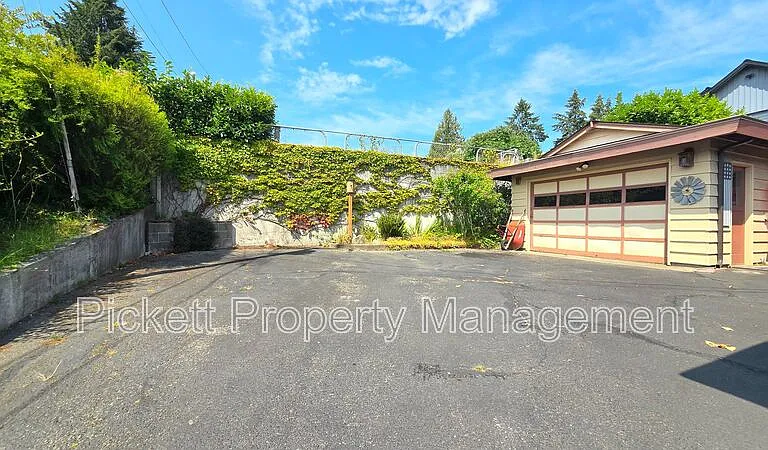 8671 Silverdale Way NW — Photo 3