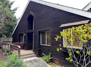 44807 Suntrap Meadow Cir, Mendocino, CA 95460