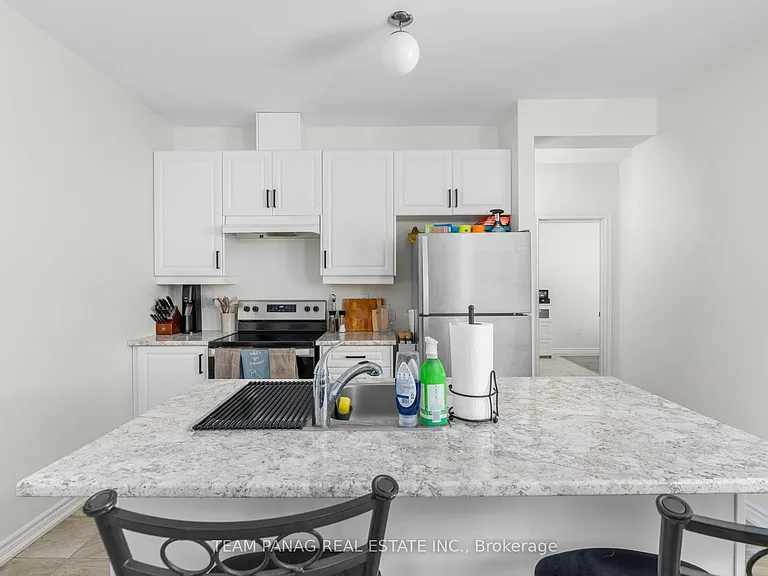 15 Valleybrook Rd — Photo 4