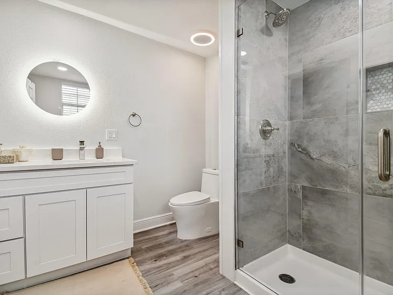 2506 W Main St — Photo 11