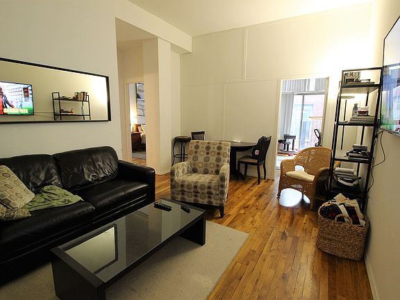 3rd image of 155 E 23rd St APT 404