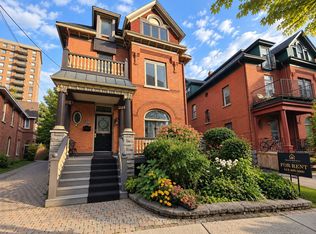 12 Somerset St W #3, Ottawa, ON K2P0H4