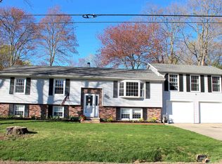 35 Vernon Ave, Rochester, NH 03867