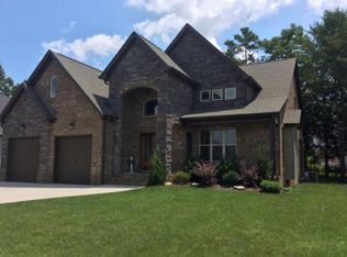8098 Fox Glove Dr, Ooltewah, TN 37363