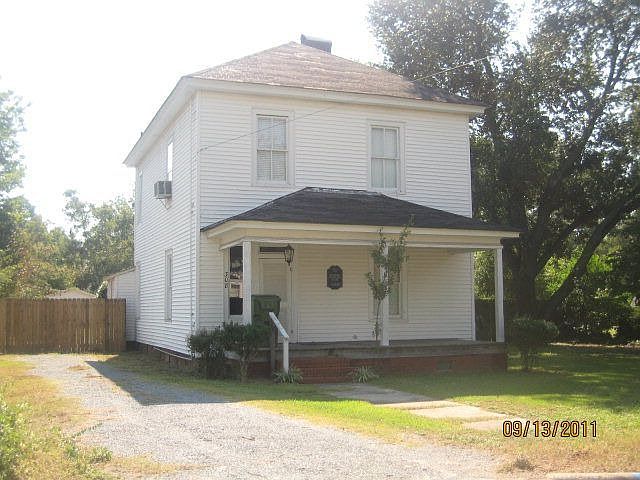 1st image of 308 N Elm St