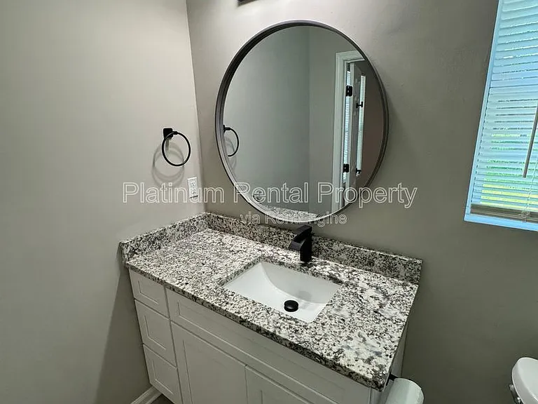 1872 Cannon St — Photo 15
