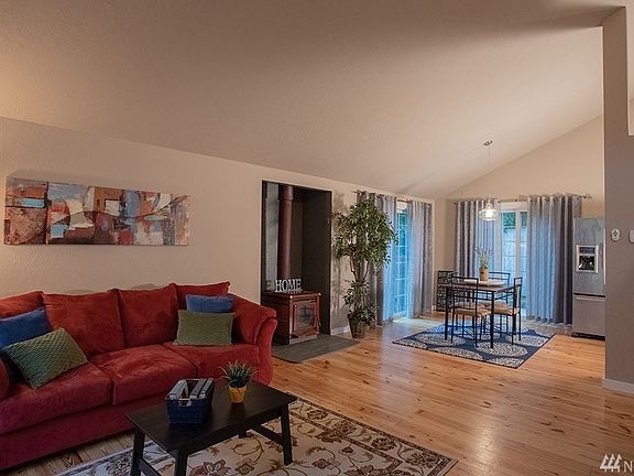 3rd image of 1262 NW Erickson Cove Way
