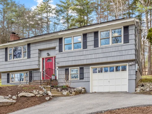 324 W Acton Rd, Stow, MA 01775